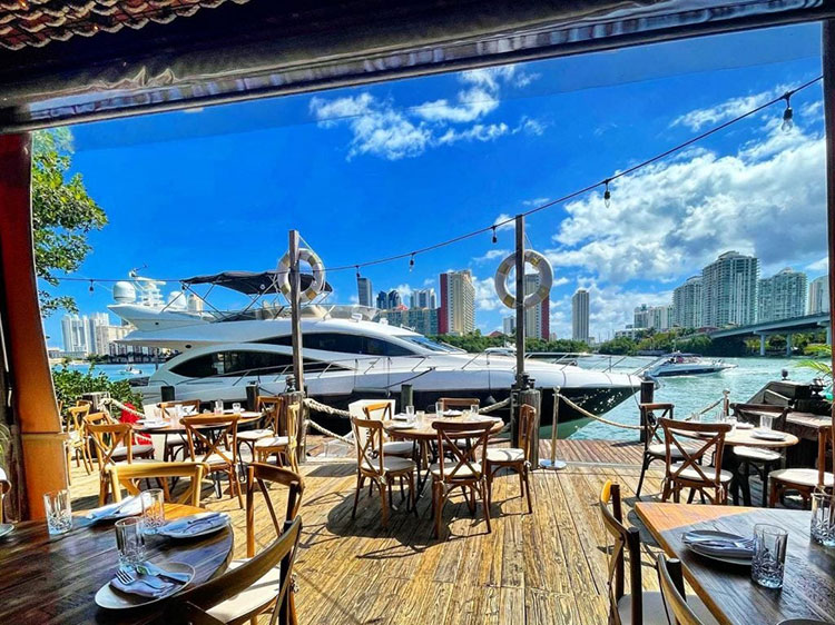 boat-friendly-restaurants-in-miami