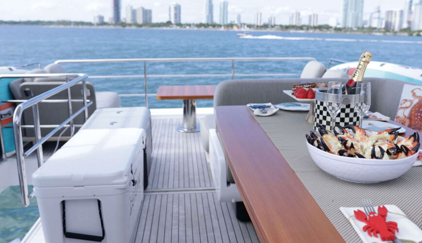 Azimut 60 Geisha Miami 12
