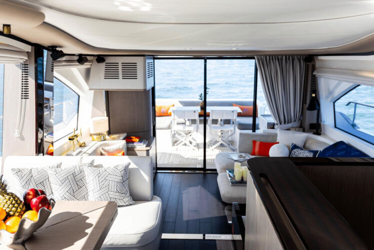 Azimut 60 Geisha Miami 21