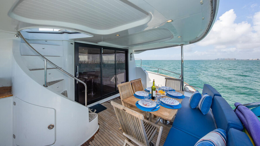 Catamaran Fountaine Pajot 47 Aeolus Miami 16
