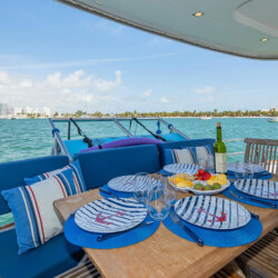 Catamaran Fountaine Pajot 47 Aeolus Miami 18