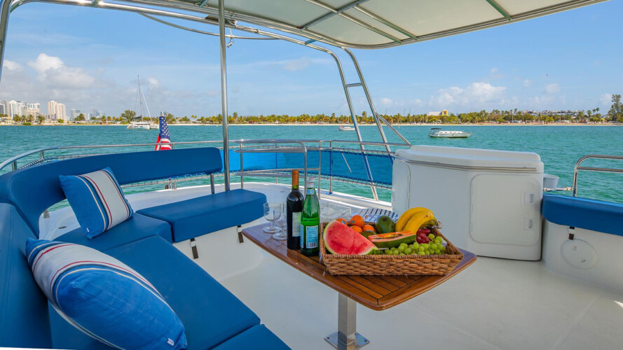 Catamaran Fountaine Pajot 47 Aeolus Miami 25