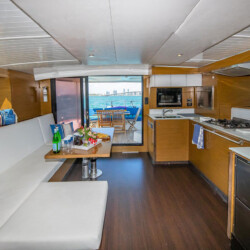 Catamaran Fountaine Pajot 47 Aeolus Miami 27