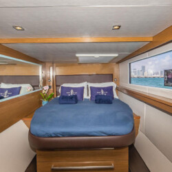 Catamaran Fountaine Pajot 47 Aeolus Miami 30