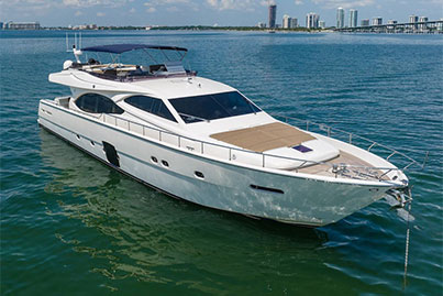 rent yacht 78 Ferretti Destiny Miami