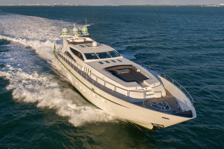 yacht 115 Leopard Encore Miami 1