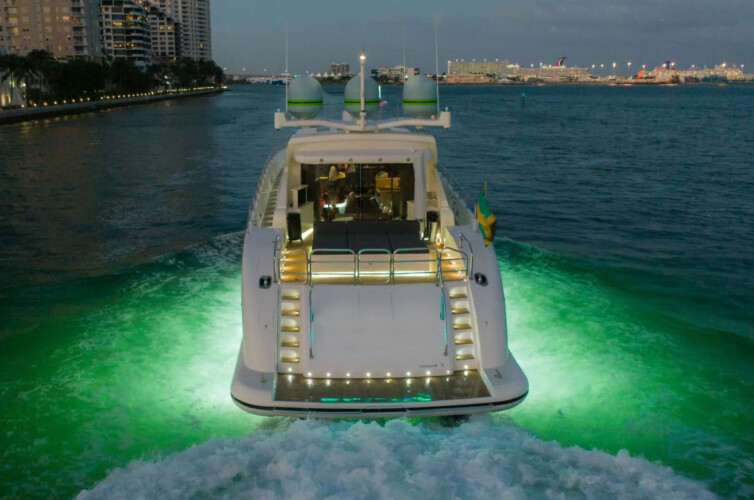 yacht 115 Leopard Encore Miami 10