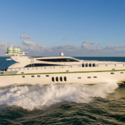 yacht 115 Leopard Encore Miami 2