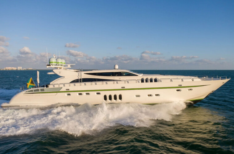 yacht 115 Leopard Encore Miami 2