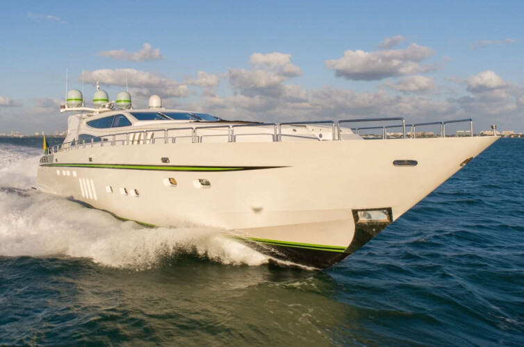 yacht 115 Leopard Encore Miami 3