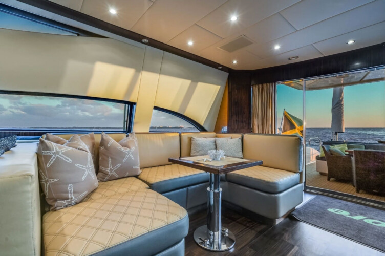 yacht 115 Leopard Encore Miami 31