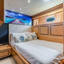 yacht 115 Leopard Encore Miami 34