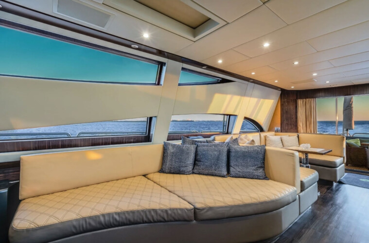 yacht 115 Leopard Encore Miami 38