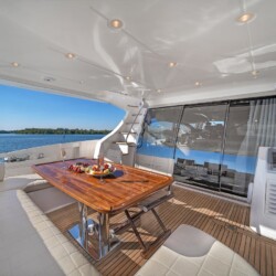 yacht 70 Azimut Lupo Miami 13