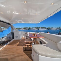 yacht 70 Azimut Lupo Miami 18