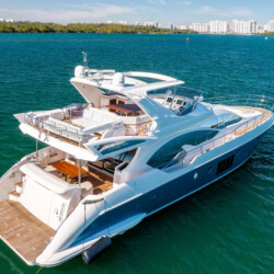 yacht 70 Azimut Lupo Miami 2