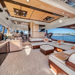 yacht 70 Azimut Lupo Miami 22