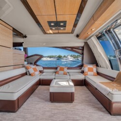 yacht 70 Azimut Lupo Miami 25