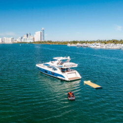 yacht 70 Azimut Lupo Miami 3