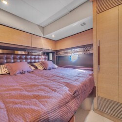 yacht 70 Azimut Lupo Miami 34