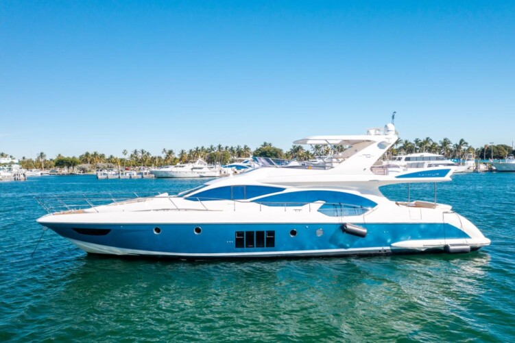 yacht 70 Azimut Lupo Miami 5