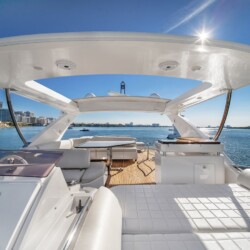 yacht 70 Azimut Lupo Miami 9