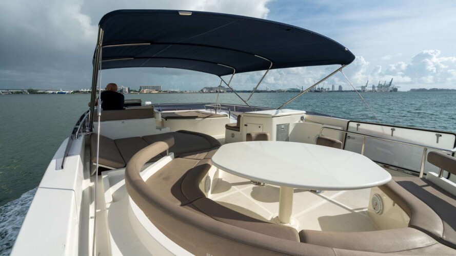 yacht 78 Ferretti Destiny Miami 13