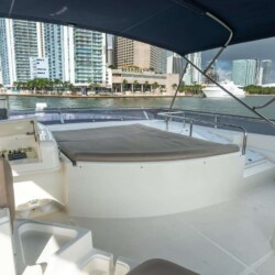 yacht 78 Ferretti Destiny Miami 14
