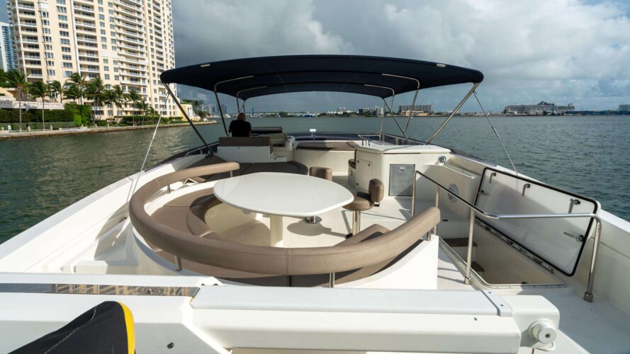 yacht 78 Ferretti Destiny Miami 15