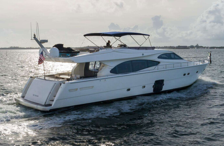 yacht 78 Ferretti Destiny Miami 2