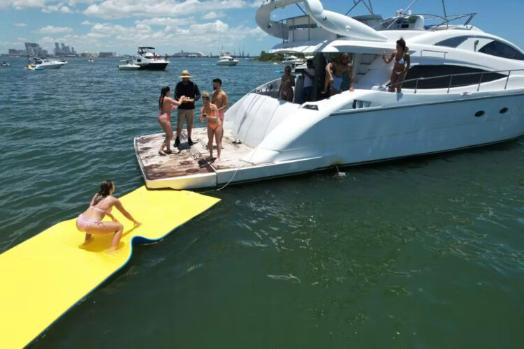 yacht Aicon 65 Warrior Miami 11