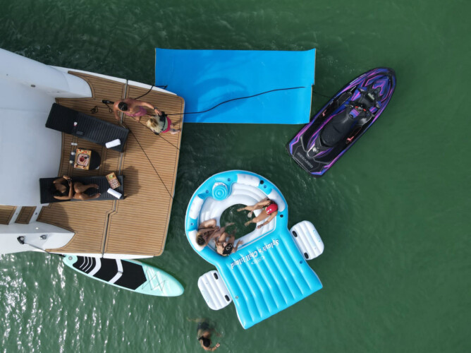 yacht Aicon 65 miami 1