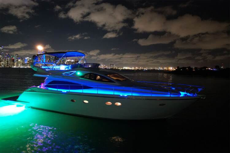 yacht Aicon 65 miami 18