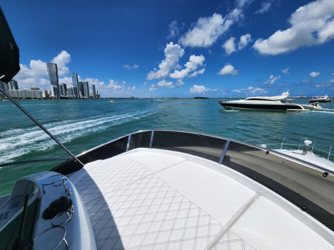yacht Aicon 65 miami 4