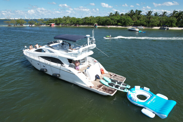 yacht Aicon 65 miami 8