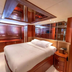 yacht Azimut 100 Daniela Miami 23