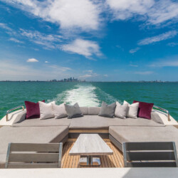 yacht Azimut 103 Scarlet Miami 11