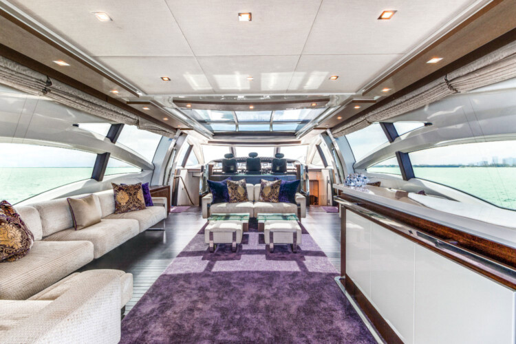 yacht Azimut 103 Scarlet Miami 18