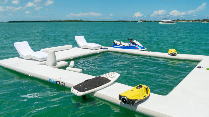 yacht Azimut 103 Scarlet Miami 6