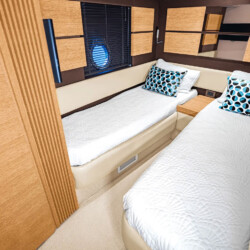 yacht Azimut 54 ALPHA Miami 9