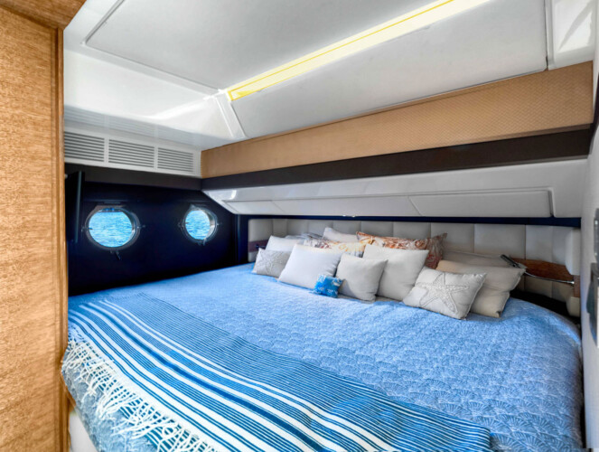 yacht Azimut 64 Third Wind Miami 17