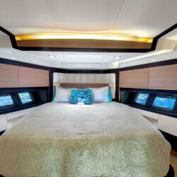 yacht Azimut 64 Third Wind Miami 19