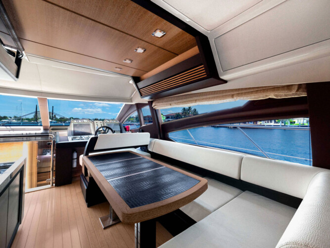 yacht Azimut 64 Third Wind Miami 24