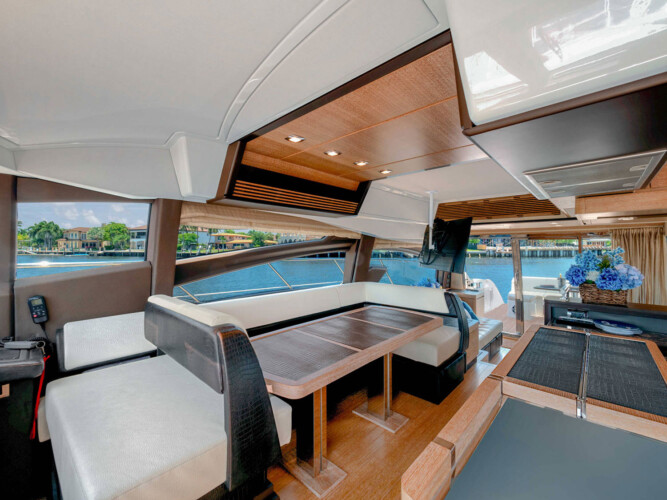 yacht Azimut 64 Third Wind Miami 27