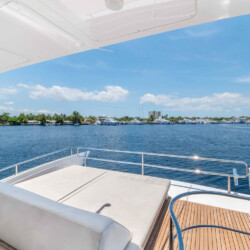 yacht Azimut 64 Third Wind Miami 36