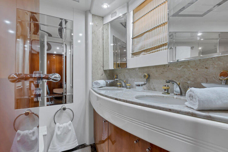 yacht Azimut 85 Elizee Miami 1