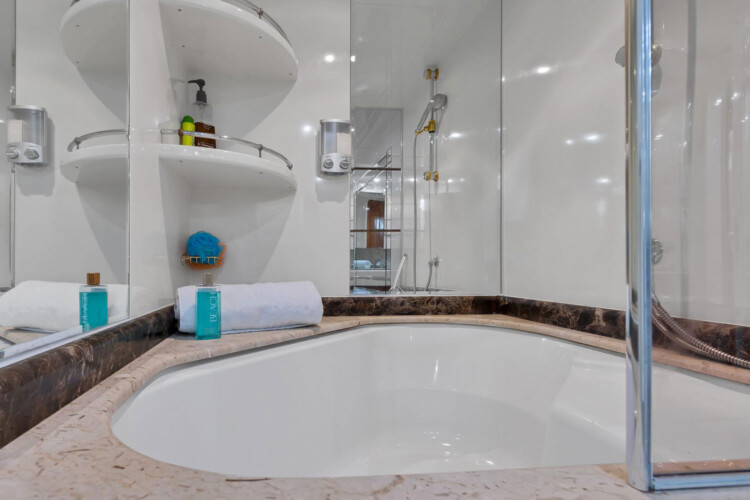 yacht Azimut 85 Elizee Miami 3