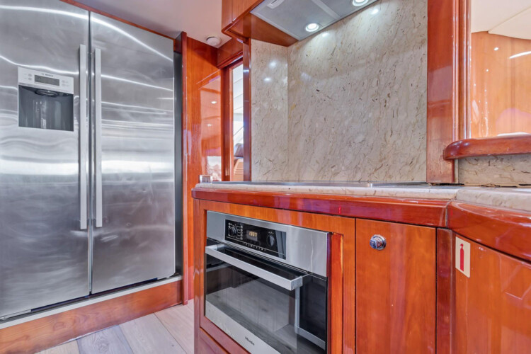 yacht Azimut 85 Elizee Miami 4