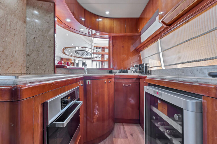 yacht Azimut 85 Elizee Miami 5