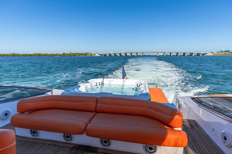 yacht Baia Panther 85 Miami 14